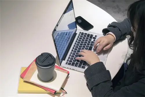 没成年去美国旅游能呆多久