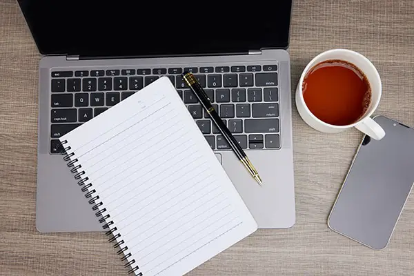 情侣现在去哪旅游合适呀